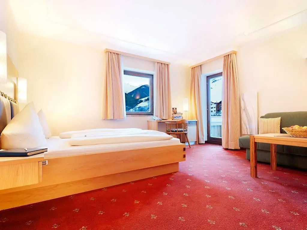 ****  Hotel Hasenauer 4 Sterne Superior ザールバッハ・ヒンターグレム オーストリア
